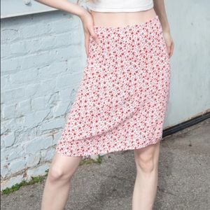 Brandy Melville Clare skirt